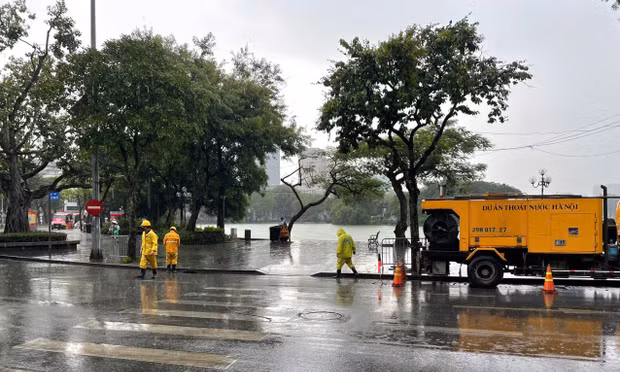 Hà Nội nhiều nơi mưa rất to, chưa ghi nhận ngập úng