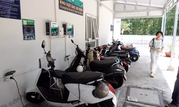 Tháo gỡ vướng mắc hạ tầng sạc xe điện tại các chung cư Hà Nội