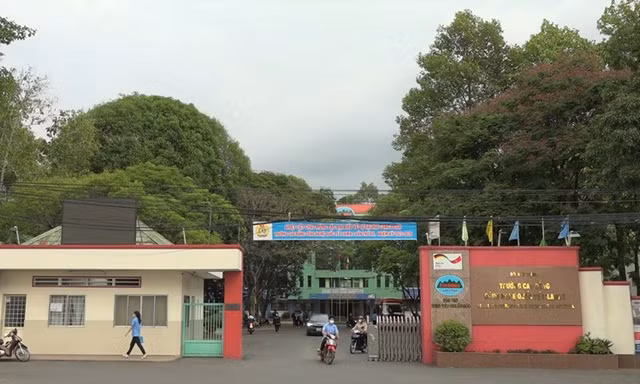 Nhà trường xin lỗi vì phát thông tin sai vụ sinh viên bị đưa sang Campuchia