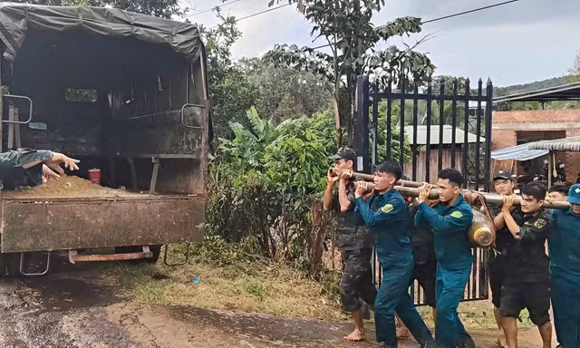 Di dời, xử lý an toàn quả bom nặng 300kg 