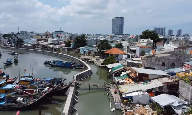 Cải tạo kênh Bến Đình: Quá hạn 'về đích' nửa năm vẫn chưa xong giải phóng mặt bằng