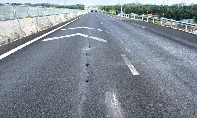 Cao tốc Biên Hòa - Vũng Tàu đang khai thác tạm hết xói lở đến nứt mặt đường