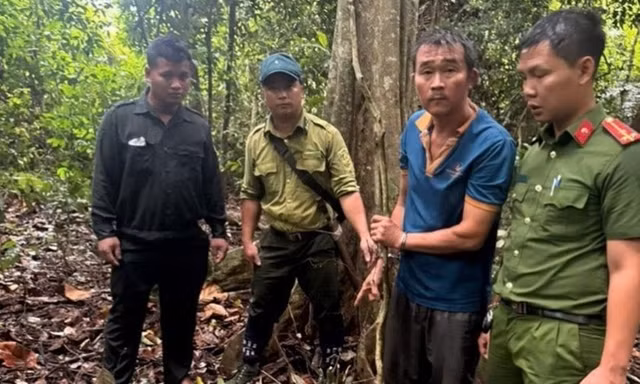 Vào khu bảo tồn săn bắt tê tê, người đàn ông 'trả giá đắt'