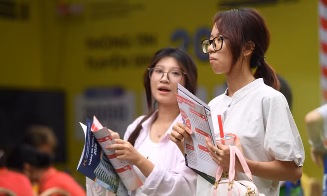 Một phương thức xét tuyển mỗi ngành: Trường ĐH không muốn đẩy rủi ro cho thí sinh