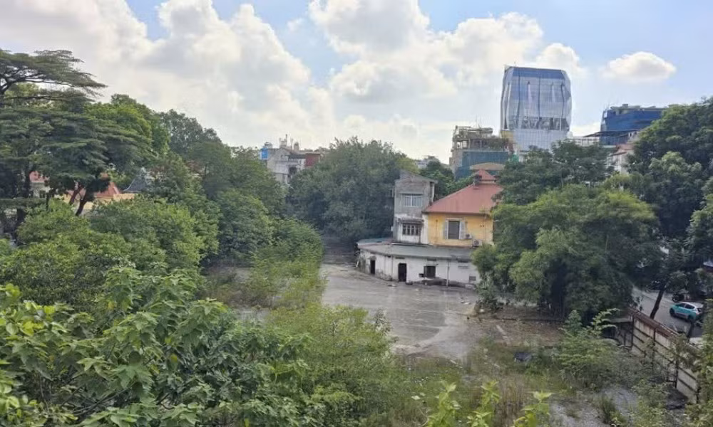 Hà Nội cấm doanh nghiệp đấu giá sau vụ bỏ cọc khu 'đất vàng'