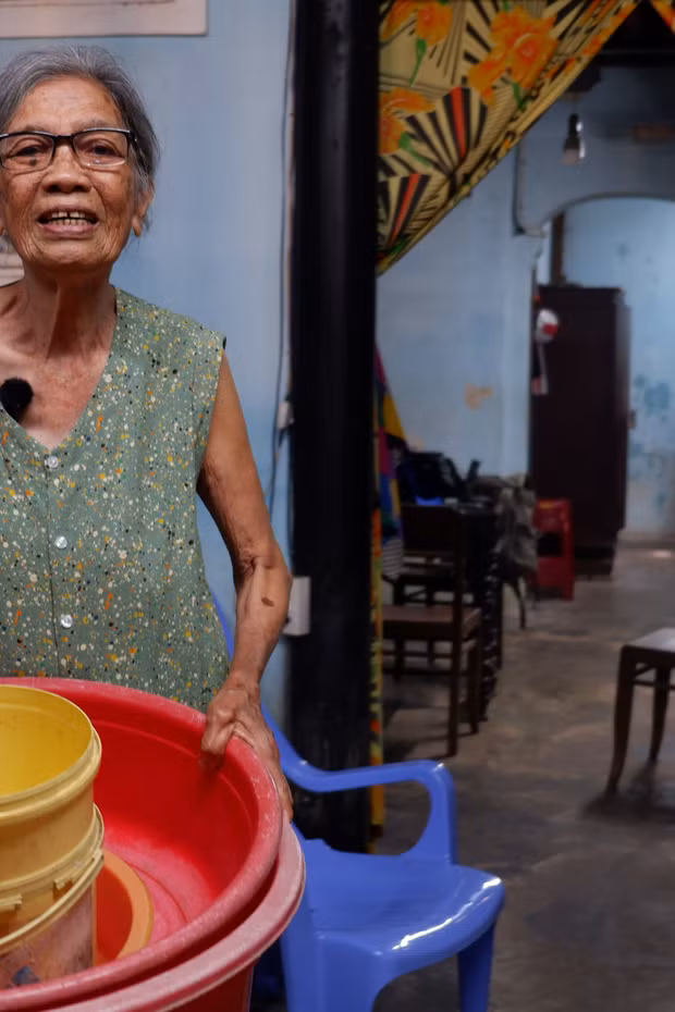 Người dân Hội An sống thấp thỏm