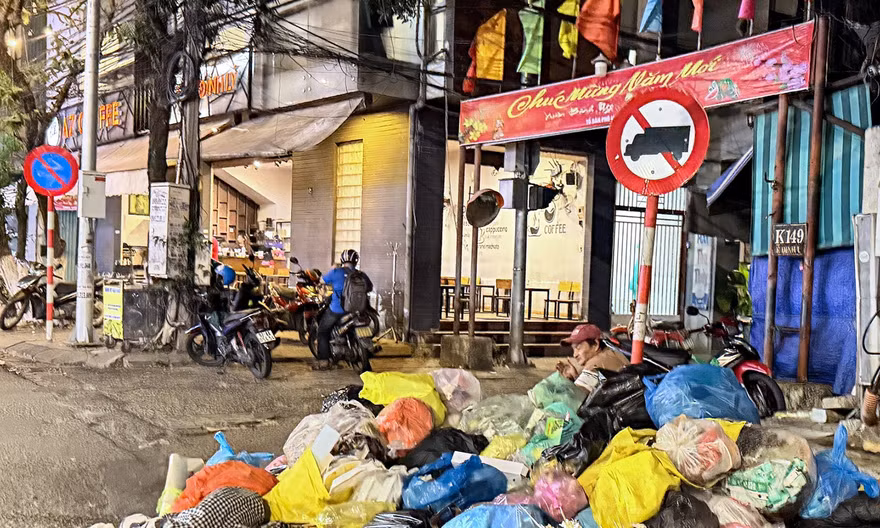 Vì sao rác thải ở Đà Nẵng ùn ứ nhiều ngày?