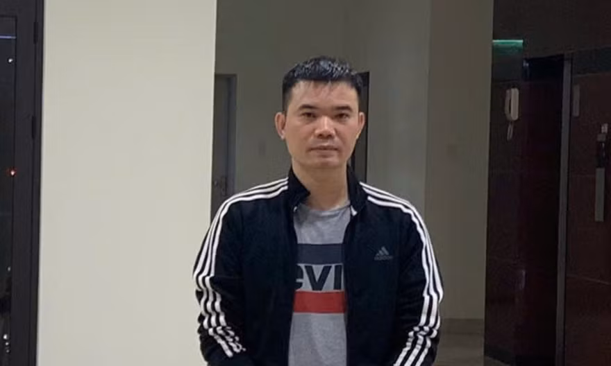 Lừa đổi tiền cho người nước ngoài rồi 'ôm' 30.000 USD bỏ trốn