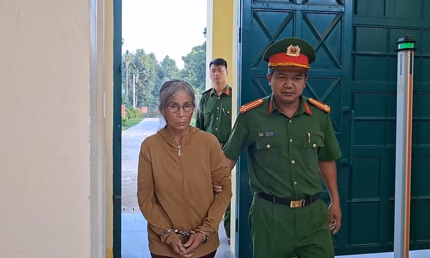 Giết bạn thân cướp vàng, người phụ nữ đổi tên trốn truy nã hơn 40 năm