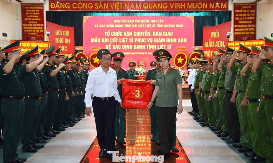 Quảng Ngãi đưa hơn 2.200 mẫu hài cốt liệt sĩ ra Hà Nội xác định danh tính