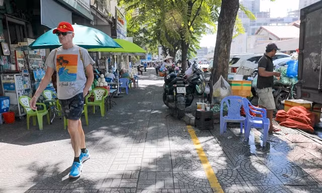Người dân TPHCM sẽ đăng ký sử dụng vỉa hè, lòng đường qua app