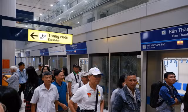 Metro số 1 TPHCM hoạt động trở lại sau sự cố mất điện