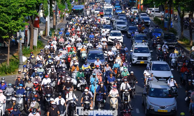 TPHCM sẽ thí điểm vùng phát thải thấp quy mô nhỏ tại trung tâm trước khi mở rộng