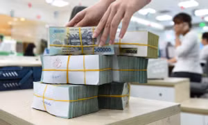Lãi suất tăng cao, doanh nghiệp gửi nhà băng hàng nghìn tỷ đồng 