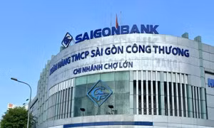 Một ngân hàng giảm gần 80% lợi nhuận quý III