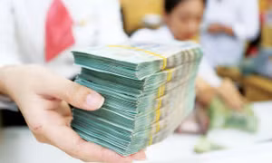 Nới trần vốn ngắn hạn cho vay dài hạn: Cơ hội đi kèm rủi ro thanh khoản
