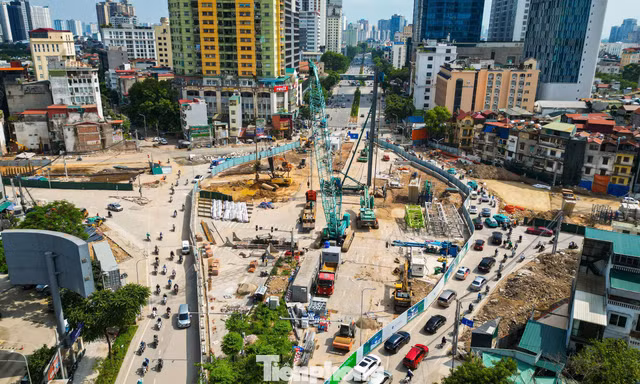 Đại công trường giao thoa metro số 5 và Vành đai 1 giữa trung tâm Hà Nội