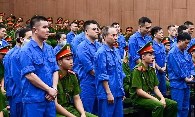 Vụ chạy giám định tâm thần: Nhóm cựu kiểm sát viên, công an bị đề nghị mức án nặng