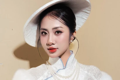 Dàn hoa, á hậu xả ảnh 4 ngày Tết 