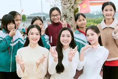 Hoa hậu Hà Trúc Linh, Á hậu Vân Nhi, Châu Anh dự khánh thành 12 phòng học mới ở Hà Tĩnh