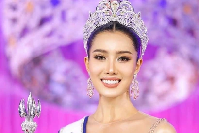 Tiếc cho tân Hoa hậu Thái Lan 