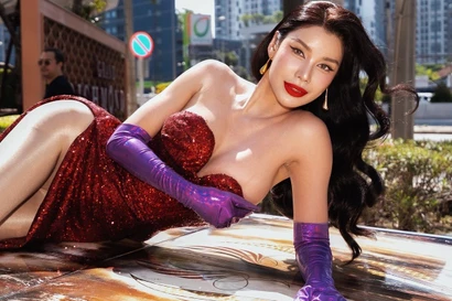 Thí sinh Hoa hậu Hòa bình Thái Lan làm đủ trò lố