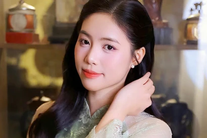 Á hậu Châu Anh: 'Tôi muốn học thạc sĩ'