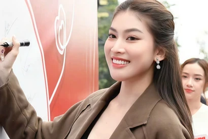 Á hậu Ngọc Thảo, người đẹp Mỹ Vân choáng ngợp quy mô Chủ Nhật Đỏ 2026