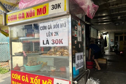 Quán ăn cũng tăng giá dịp cận Tết, người lao động 'méo mặt'