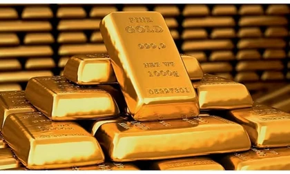 Giá vàng thế giới hạ nhiệt trước tín hiệu đàm phán về Ukraine