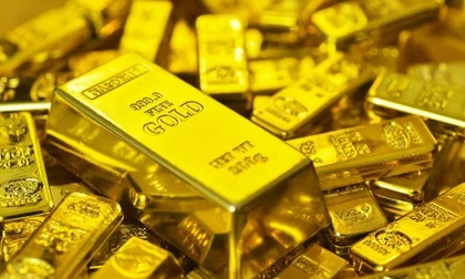 Giá vàng thế giới 'rơi' mạnh, bạc và bạch kim rời đỉnh lịch sử