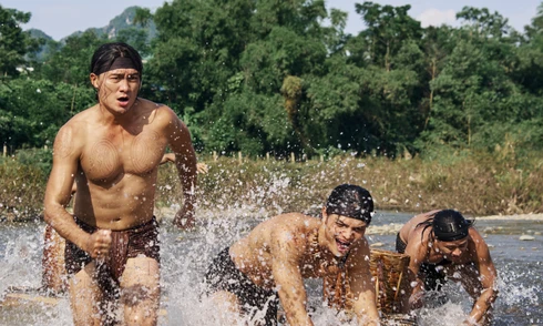 Dàn trai đẹp cơ bắp trong phim Tết đối đầu Trấn Thành