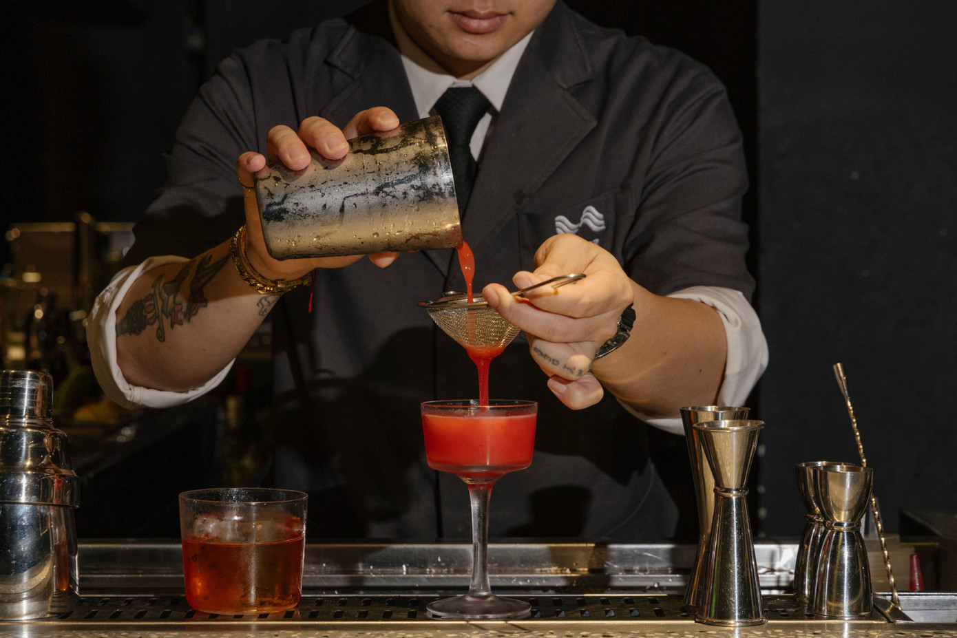 Ngành nightlife hấp dẫn nhiều nhân sự trẻ, giải quyết vấn đề công việc. Ảnh minh hoạ: Phương Lâm.