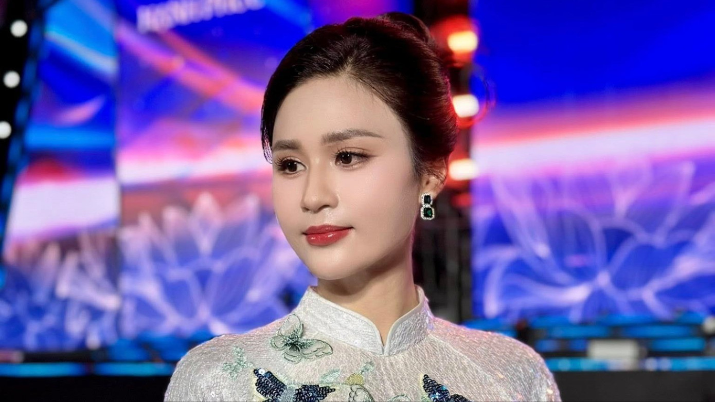 BTV Minh Trang mong khán giả thông cảm về sự cố trong bản tin Thời sự 19h ngày 7/10. minh-trang-2-5167.jpg