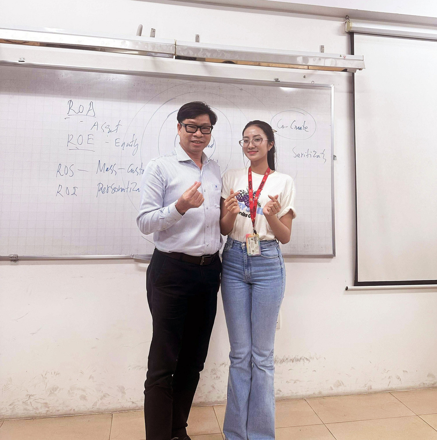 Trúc Linh đã trở lại trường và tiếp tục chương trình học, kỳ vọng tốt nghiệp đúng kỳ hạn. truc-linh.jpg