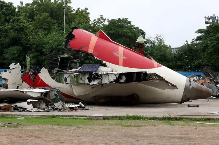 Xác máy bay Boeing 787-8 Dreamliner của Air India trong vụ tai nạn khiến 279 người thiệt mạng. Ảnh: Reuters. tai-nan-may-bay-air-india.png