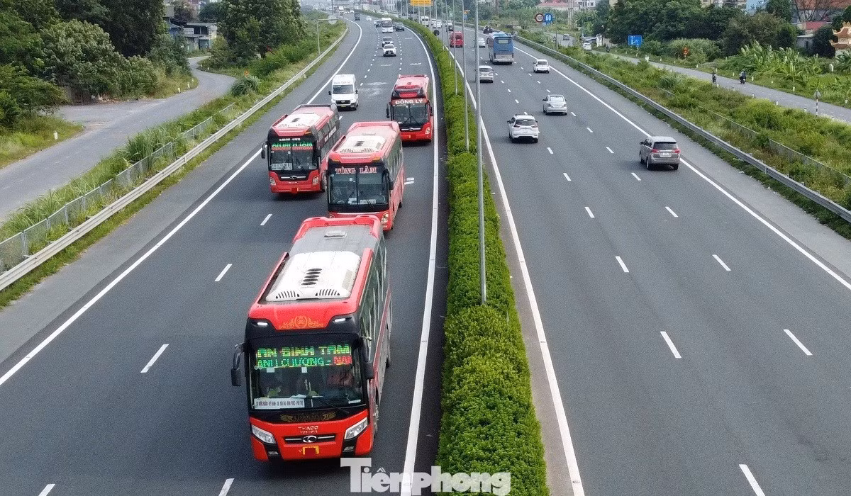 de-xuat-mo-rong-cao-toc-phap-van-cau-gie-len-12-lan-xe-2.jpg