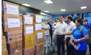 5 tổ y tế đặc biệt từ TPHCM khẩn cấp lên đường chi viện vùng lũ Đắk Lắk