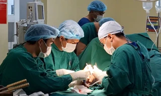 Tai nạn lao động, nam công nhân bị máy cuốn lìa cẳng tay