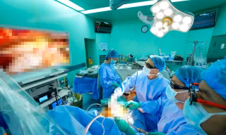 Lần đầu tại Việt Nam thay van tim, bắc cầu bằng nội soi 3D