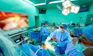 Lần đầu tại Việt Nam thay van tim, bắc cầu bằng nội soi 3D
