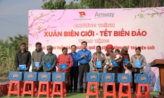 Chương trình ‘Xuân Biên giới - Tết biển đảo’ mang niềm vui đến người dân Đồng Nai