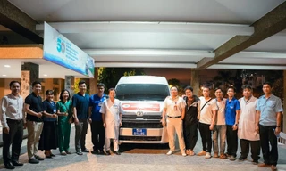  Bệnh viện Thống Nhất chi viện y tế khẩn cấp cho người dân vùng lũ Khánh Hòa 