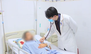 Sai lầm phổ biến sau khi bị rắn độc cắn khiến người đàn ông nguy kịch