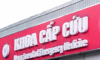 Bồn cầu vỡ cắt toạc lưng bé gái, cảnh báo ẩn họa trong nhà vệ sinh