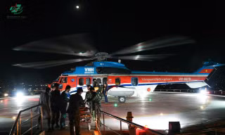 Trực thăng vượt biển trong đêm đưa bệnh nhân nguy kịch từ Trường Sa về đất liền