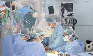 U tuyến ức cực hiếm khiến bé 2 tháng tuổi suy hô hấp nguy kịch