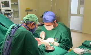 Bị đứt lìa bàn chân khi vận hành máy cắt cỏ