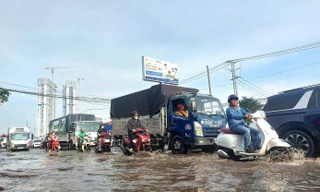 Ngập lênh láng do triều, cao tốc chậm tiến độ..., Sở Xây dựng TPHCM nói gì?