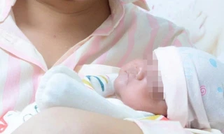 Kỳ tích nuôi sống bé gái chào đời với cân nặng chỉ 650g